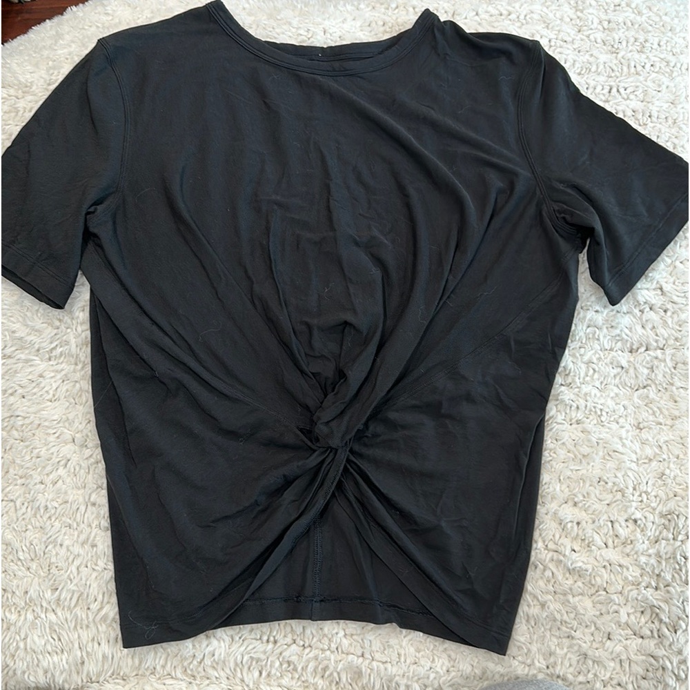 Lululemon crescent T-shirt